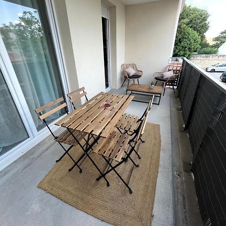 Апартаменты Joli Appt 45 M2 Avec Terrasse Люнель Экстерьер фото