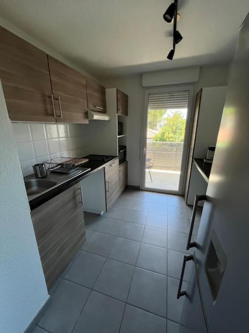 Апартаменты Joli Appt 45 M2 Avec Terrasse Люнель Экстерьер фото